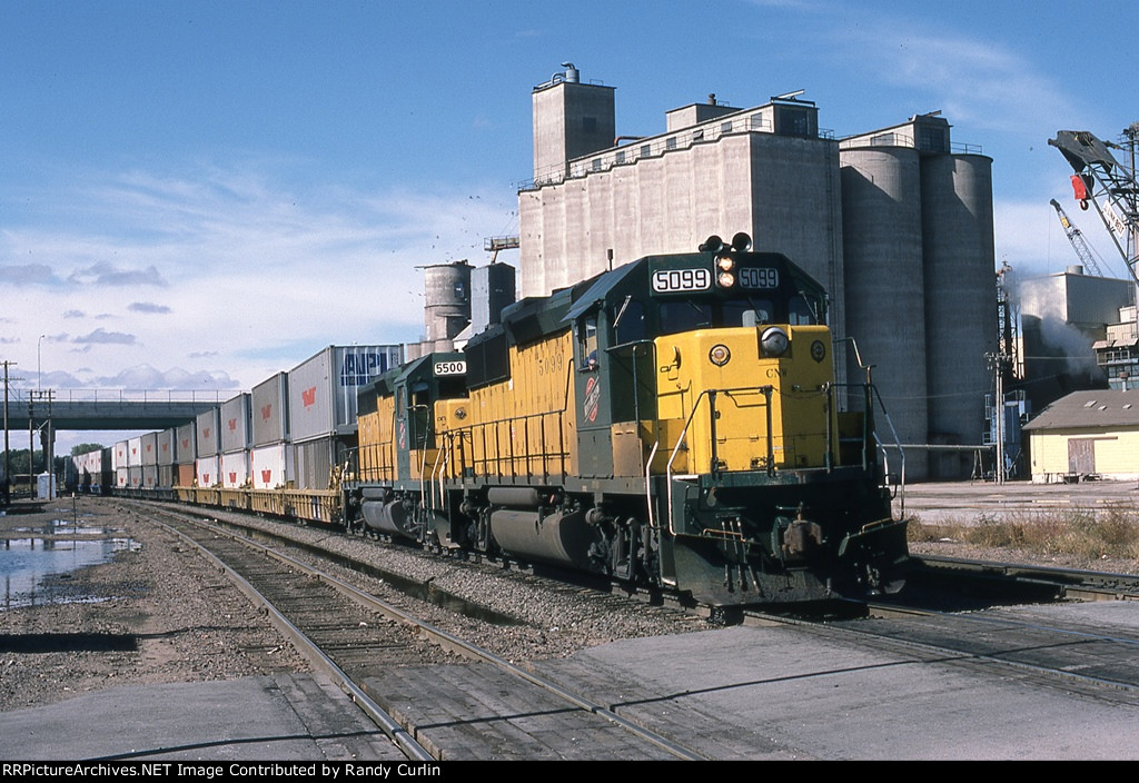 CNW 5099 at Fremont